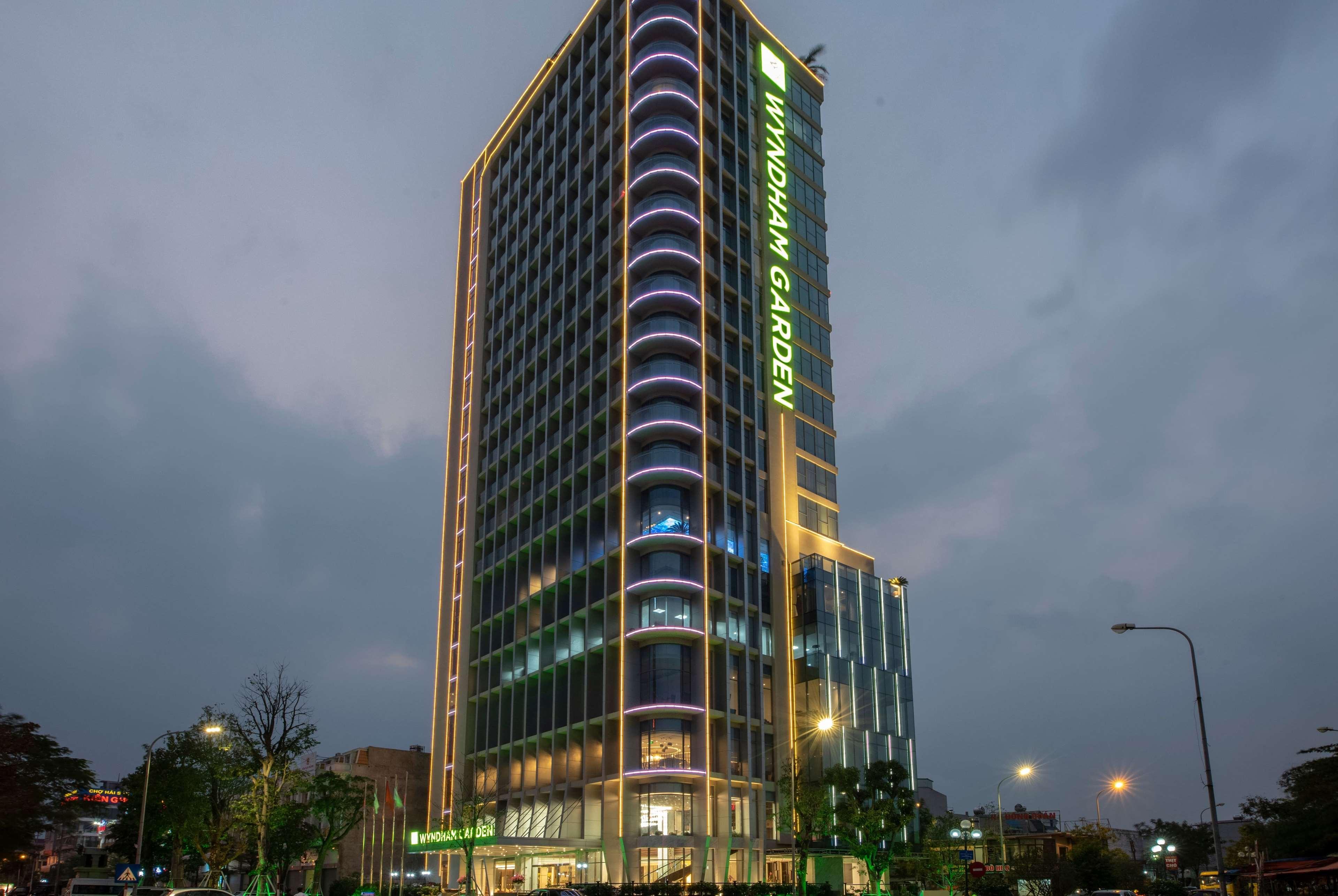 Wyndham Garden Hanoi Exteriör bild